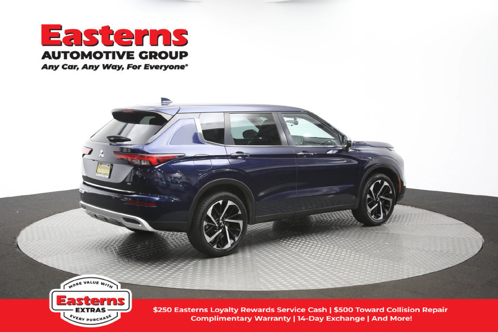 Used 2023 Mitsubishi Outlander SE AWD/4WD image 43