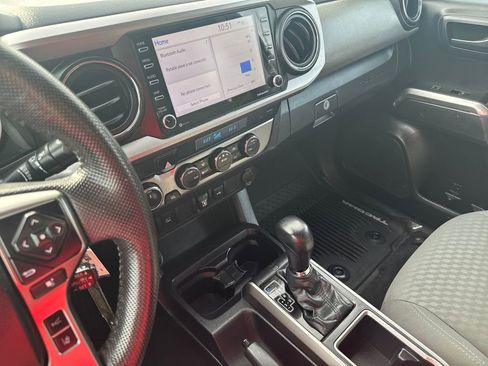 Used 2021 Toyota Tacoma SR5 image 21