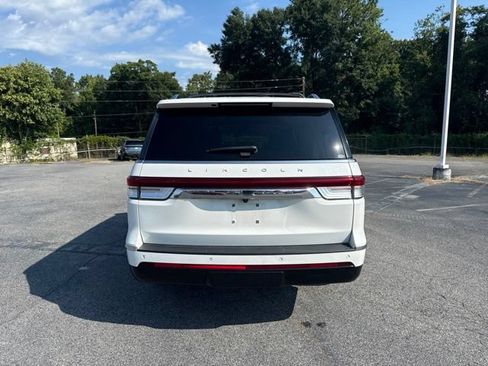 Used 2023 Lincoln Navigator L Reserve AWD/4WD image 6