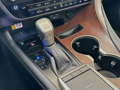 Certified 2022 Lexus RX 350 AWD w/ Premium Package image 19