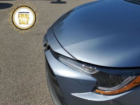 Certified 2025 Toyota Corolla LE image 12