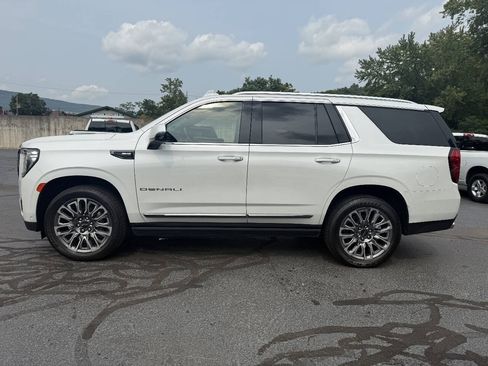 Used 2023 GMC Yukon Denali Ultimate AWD/4WD image 5