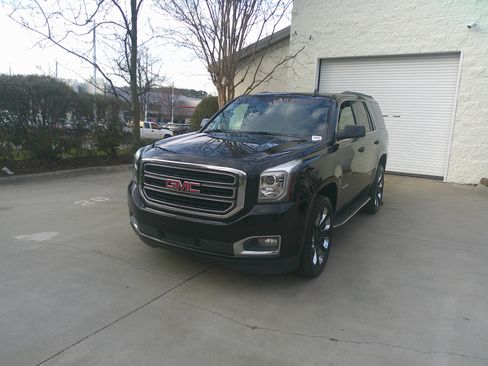 Used 2018 GMC Yukon SLT image 5