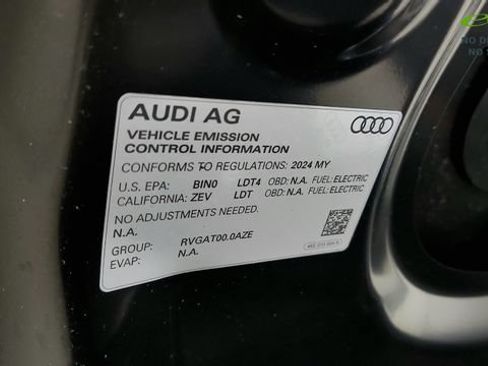 Used 2024 Audi Q8 e-tron Premium Plus w/ Premium Plus Package AWD/4WD image 81