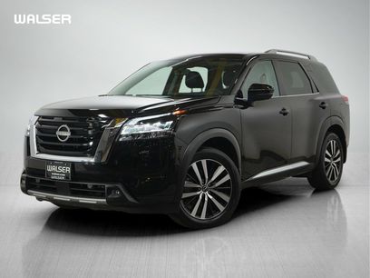 Used 2024 Nissan Pathfinder Platinum