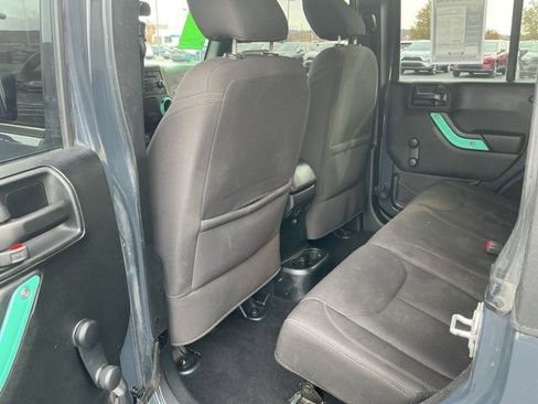 Used 2017 Jeep Wrangler Unlimited Sport w/ Connectivity Group image 20