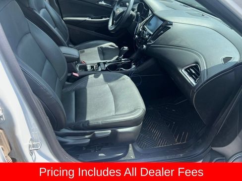 Used 2017 Chevrolet Cruze Premier FWD image 17