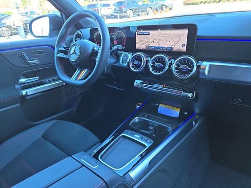 Certified 2026 Mercedes-Benz GLB 250 4MATIC image 18