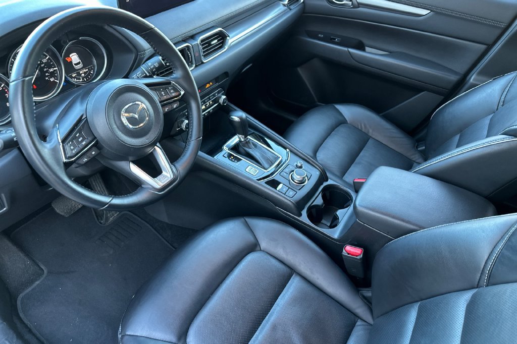 Used 2025 MAZDA CX-5 AWD 2.5 S w/ Select Package image 4