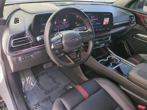 Used 2024 Chevrolet Traverse RS w/ LPO, Floor Liner Package AWD/4WD image 10
