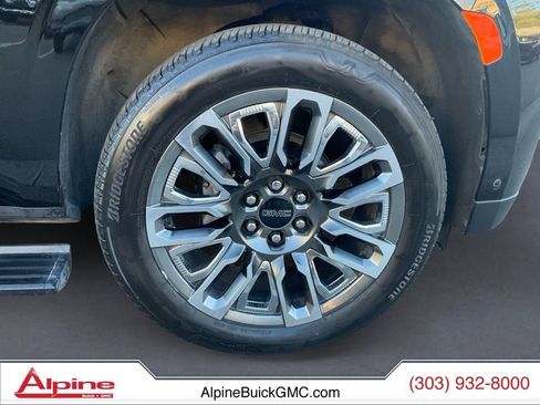 Used 2023 GMC Yukon Denali Ultimate image 14