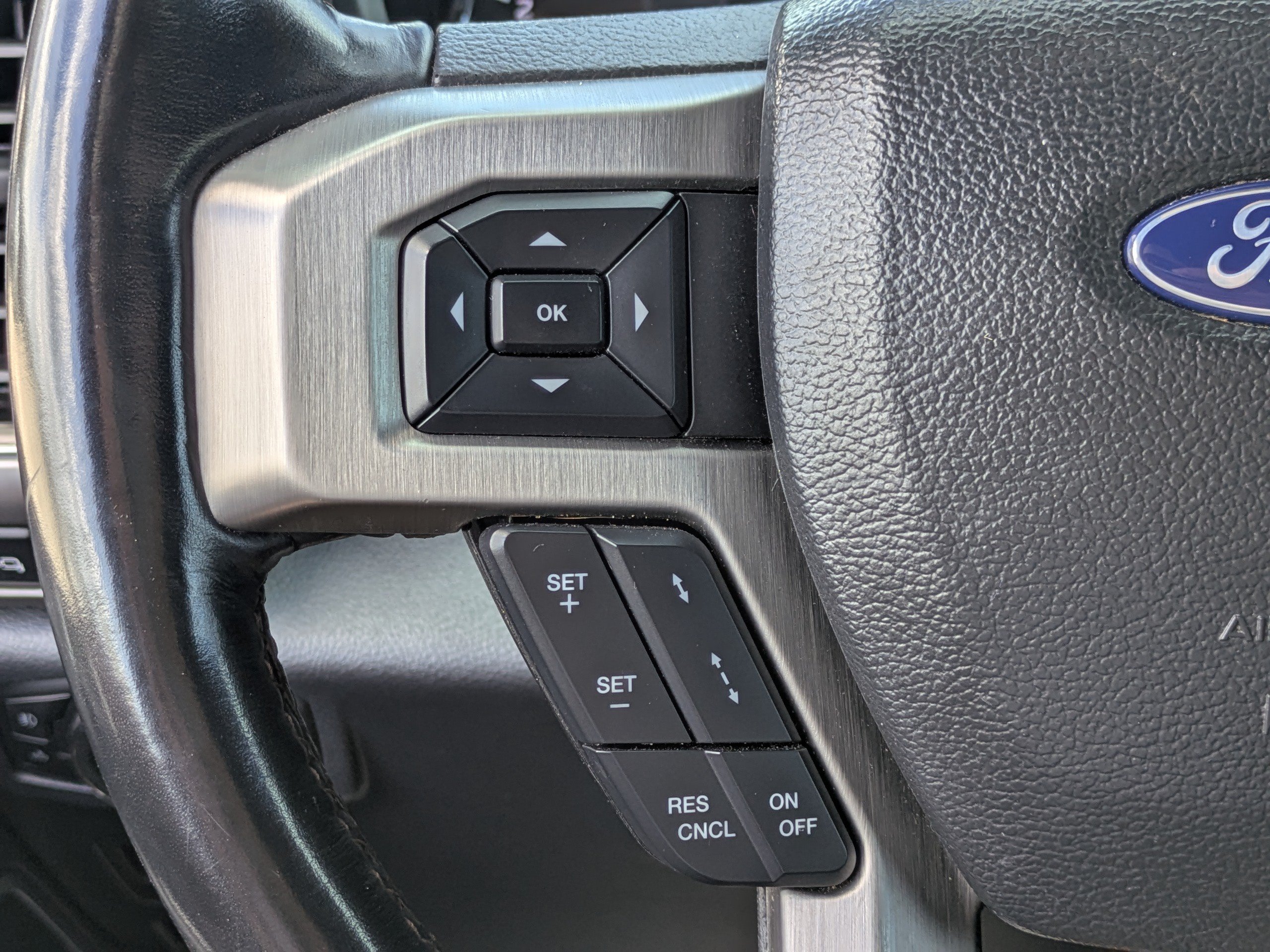 Used 2022 Ford F450 Platinum w/ FX4 Off-Road Package AWD/4WD image 21