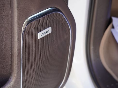 Used 2018 GMC Sierra 1500 SLT w/ SLT Premium Package image 16