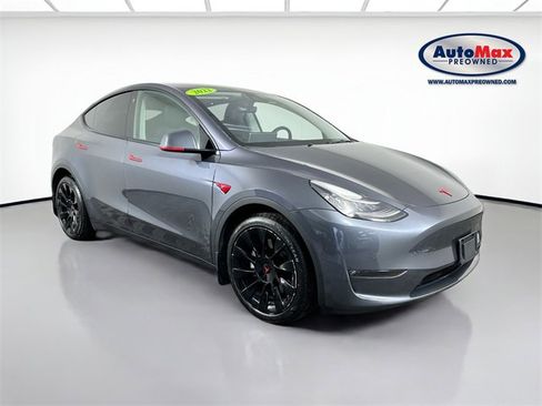 Used 2022 Tesla Model Y Long Range image 1