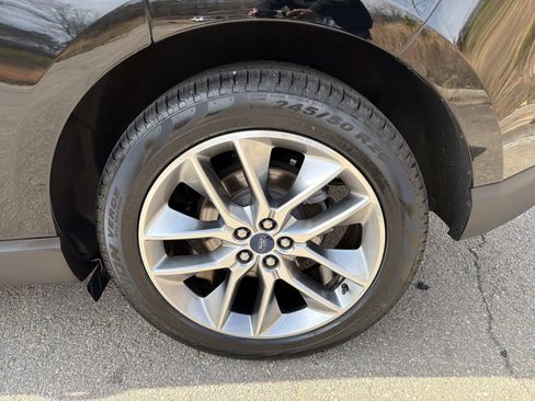 Used 2018 Ford Edge Titanium w/ Equipment Group 301A image 20