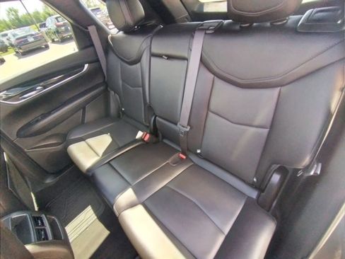 Used 2021 Cadillac XT5 Premium Luxury image 19