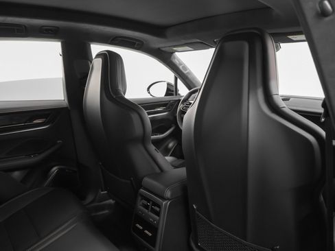 New 2025 Porsche Macan Turbo Electric image 33