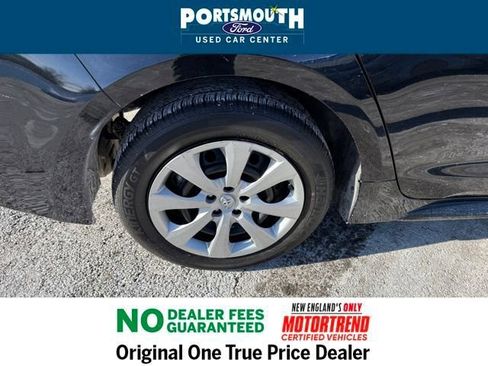 Used 2023 Toyota Corolla LE FWD image 28