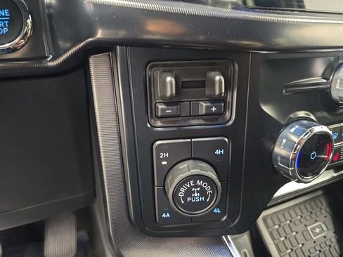 Certified 2025 Ford F150 Platinum AWD/4WD image 30
