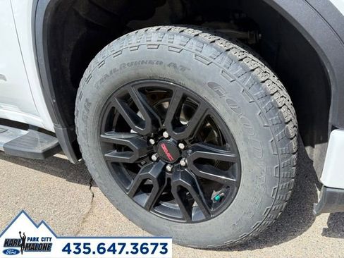 Used 2025 GMC Sierra 1500 Pro w/ Graphite Edition image 10