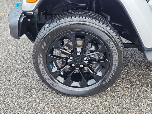 Used 2023 Jeep Wrangler Unlimited Sahara w/ Cold Weather Group image 7