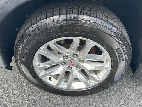 Used 2019 GMC Sierra 1500 SLT w/ SLT Premium Package RWD image 8
