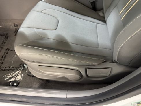 Used 2026 Hyundai Elantra Sport FWD image 16