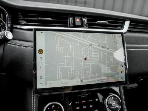 New 2026 Jaguar F-PACE R-Dynamic S image 13