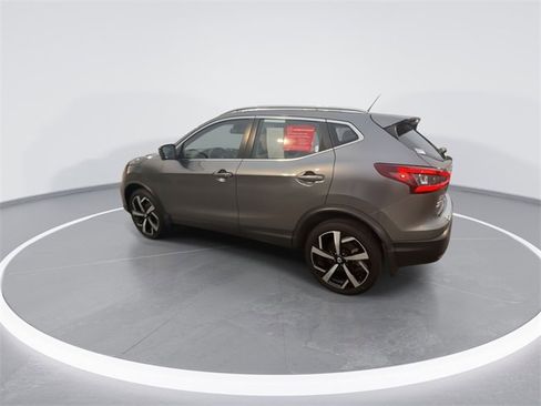 Certified 2022 Nissan Rogue Sport SL w/ Premium Package image 6