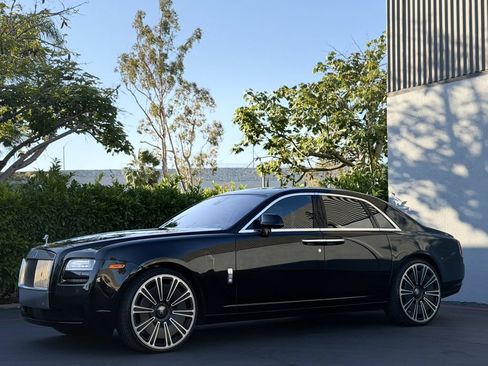 Used 2014 Rolls-Royce Ghost RWD image 15