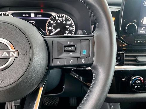 Certified 2025 Nissan Pathfinder SL image 24