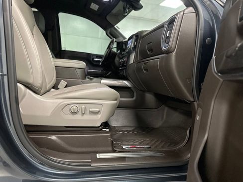 Used 2019 Chevrolet Silverado 1500 LTZ w/ LTZ Plus Package image 22