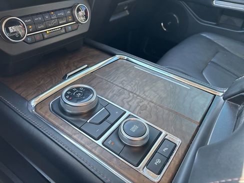 Used 2021 Ford Expedition Max Platinum image 19