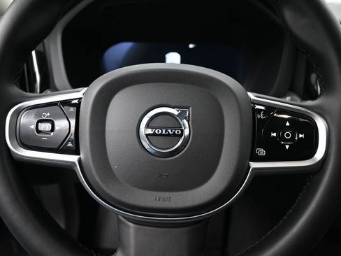 Used 2025 Volvo XC60 B5 Plus AWD/4WD image 10