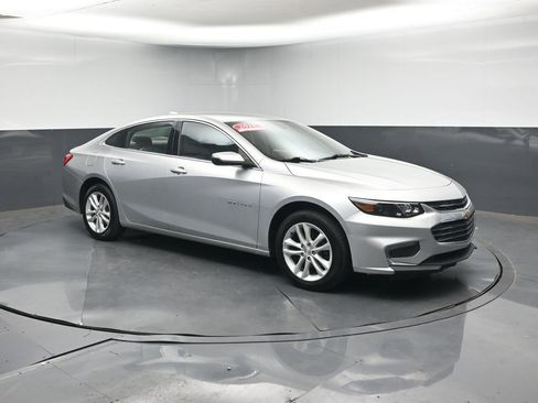 Used 2018 Chevrolet Malibu LT image 7