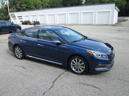 Used 2016 Hyundai Sonata Limited w/ Option Group 04 FWD image 4