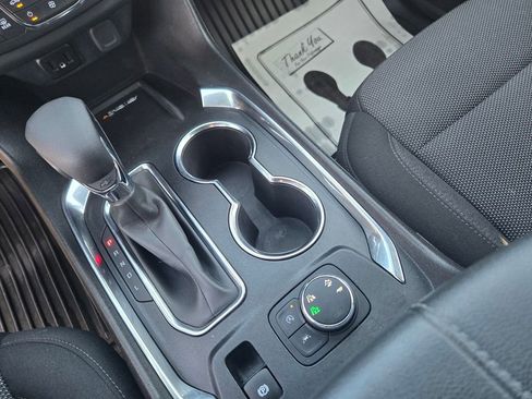 Used 2023 Chevrolet Traverse LT w/ Midnight/Sport Edition image 15