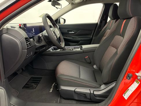 New 2026 Nissan Sentra SR w/ Floor Mat Package image 15