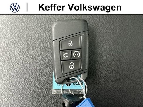 New 2026 Volkswagen Jetta SE FWD image 34