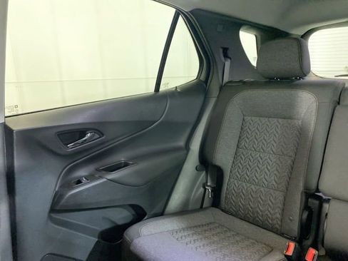 Used 2022 Chevrolet Equinox LT FWD image 12