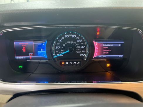 Used 2013 Ford Taurus SEL image 12