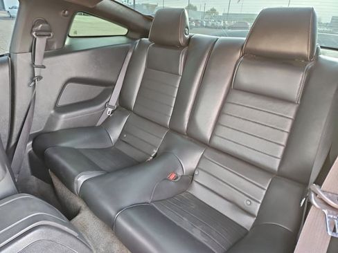 Used 2014 Ford Mustang GT Premium w/ Comfort Package RWD image 23