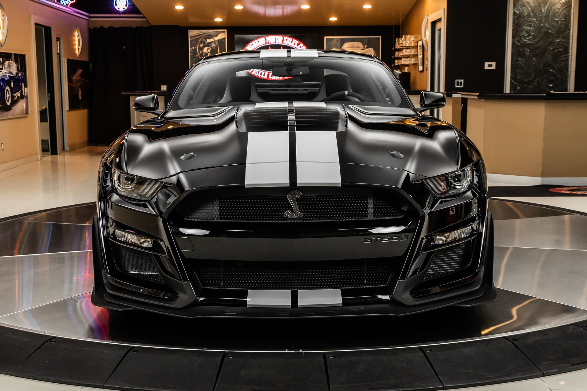 Used 2020 Ford Mustang Shelby GT500 w/ Carbon Fiber Track Pack RWD image 7