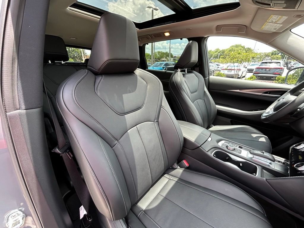 Used 2026 INFINITI QX60 Luxe w/ Cargo Package AWD/4WD image 43
