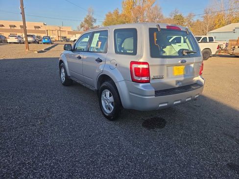Used 2010 Ford Escape XLS image 5