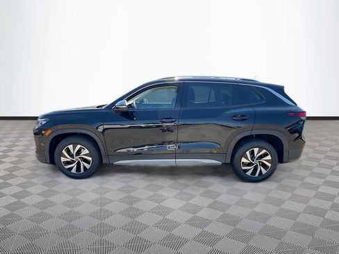 New 2025 Volkswagen Tiguan S FWD image 4
