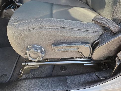 Used 2020 Jeep Gladiator Sport w/ Quick Order Package 24S image 13