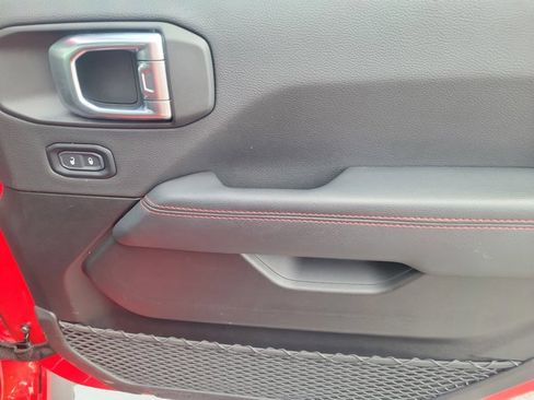 Certified 2023 Jeep Gladiator Rubicon image 23