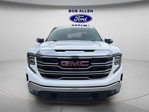 Used 2025 GMC Sierra 1500 SLT image 9