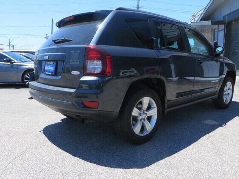 Used 2014 Jeep Compass Latitude w/ All Weather Capability Group image 3